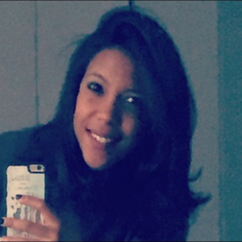 Meet your Posher, Mariel